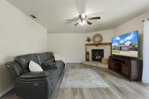 Other - 822 Buchanon Ln, Manteca, CA 95336 photo 4 of 8