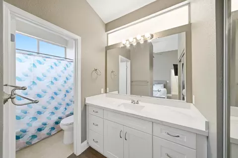 Bath - 8408 Falcon View Dr, Antelope, CA 95843 photo 3 of 4