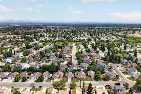 View/Area - 8408 Falcon View Dr, Antelope, CA 95843 photo 6 of 8