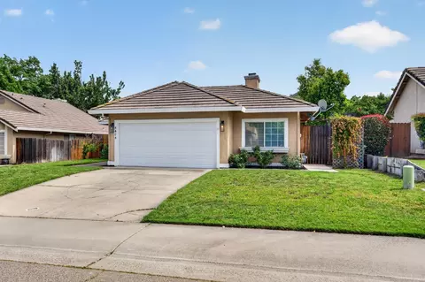 Exterior - 8408 Falcon View Dr, Antelope, CA 95843 photo 3 of 12