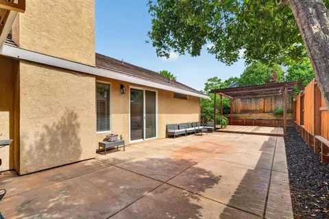 Exterior - 8408 Falcon View Dr, Antelope, CA 95843 photo 7 of 12