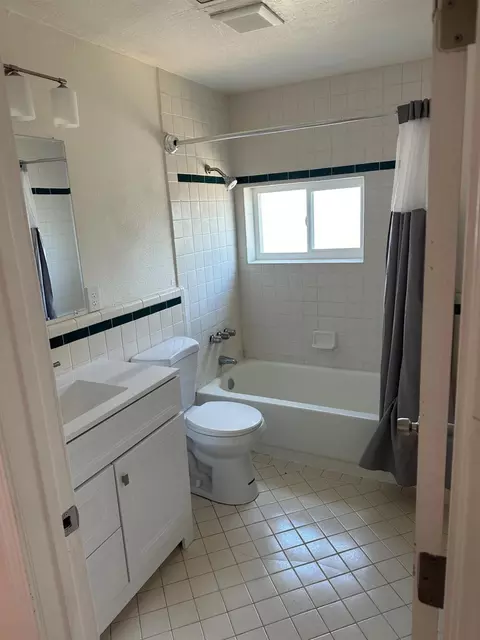 Bath - 28237 S Macarthur Dr, Tracy, CA 95377 photo 1 of 9