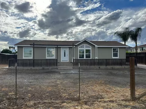 Exterior - 28237 S Macarthur Dr, Tracy, CA 95377 photo 10 of 18