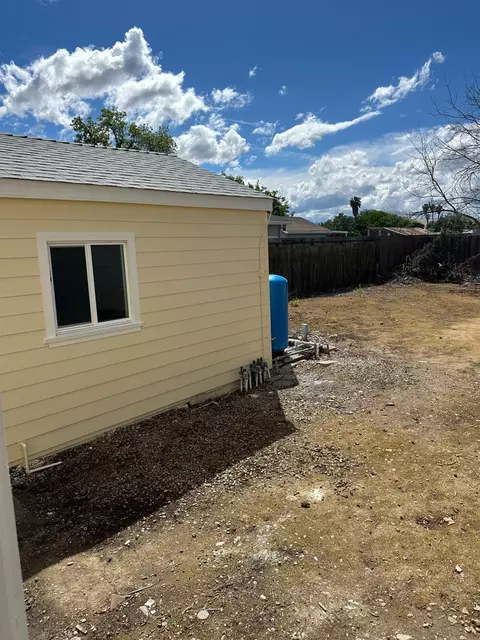 Exterior - 28237 S Macarthur Dr, Tracy, CA 95377 photo 2 of 18