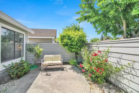 Exterior - 2204 Camborne Dr, Modesto, CA 95356 photo 3 of 6