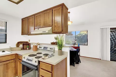 Kitchen - 2204 Camborne Dr, Modesto, CA 95356 photo 3 of 4