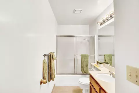 Bath - 2204 Camborne Dr, Modesto, CA 95356 photo 1 of 2