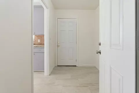 Entry Way - 1708 Rouse Ave, Modesto, CA 95351 photo 1 of 2