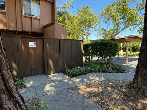 Exterior - 2129 Bella Casa St, Davis, CA 95616 photo 2 of 10