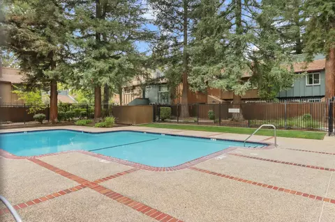 Exterior - 2129 Bella Casa St, Davis, CA 95616 photo 10 of 10