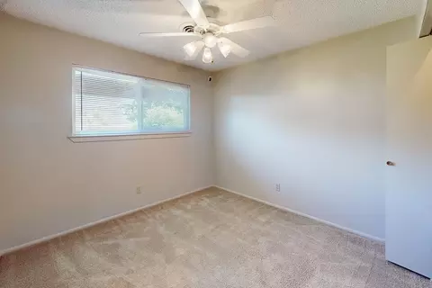 Bedroom - 1909 10th Ave, Olivehurst, CA 95961 photo 4 of 5