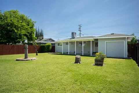 Exterior - 1909 10th Ave, Olivehurst, CA 95961 photo 4 of 7