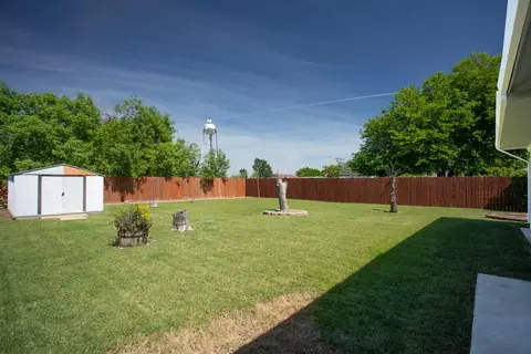 Exterior - 1909 10th Ave, Olivehurst, CA 95961 photo 7 of 7