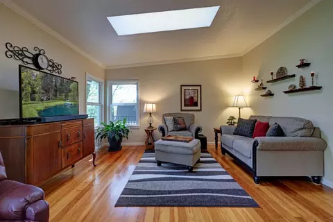 Living - 409 Live Oak Rd, Colfax, CA 95713 photo 2 of 3