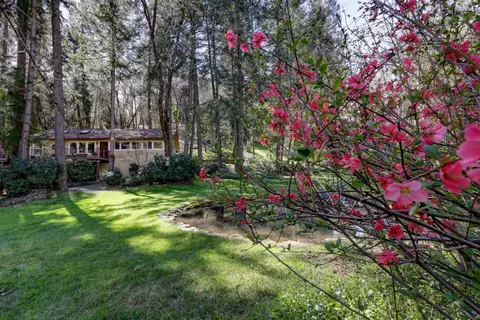 Exterior - 409 Live Oak Rd, Colfax, CA 95713 photo 2 of 29