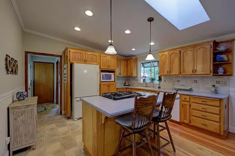Kitchen - 409 Live Oak Rd, Colfax, CA 95713 photo 2 of 5
