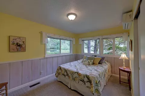 Bedroom - 409 Live Oak Rd, Colfax, CA 95713 photo 2 of 5
