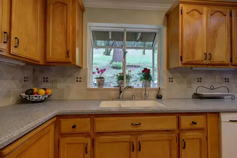 Kitchen - 409 Live Oak Rd, Colfax, CA 95713 photo 4 of 5