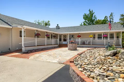 23361 Pinewood Ln, Twain Harte, CA 95383