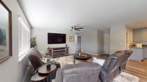3912 Carver, Modesto, CA 95356 photo 7