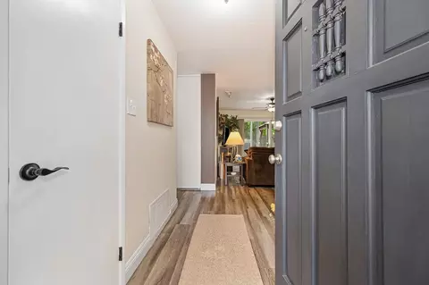 6937 Woodmore Oaks Dr, Orangevale, CA 95662