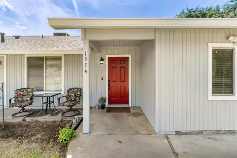 1574 5th Ave, Olivehurst, CA 95961 photo 4