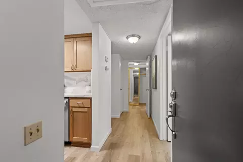 2402 Larkspur Ln #259, Sacramento, CA 95825