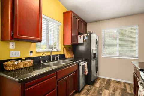 Kitchen - 9475 Alta Mesa Rd, Wilton, CA 95693 photo 4 of 4