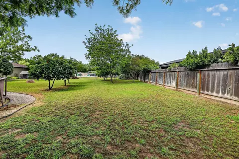 Exterior - 3276 E Olive Ave, Merced, CA 95340 photo 17 of 19