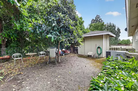 Exterior - 3276 E Olive Ave, Merced, CA 95340 photo 18 of 19