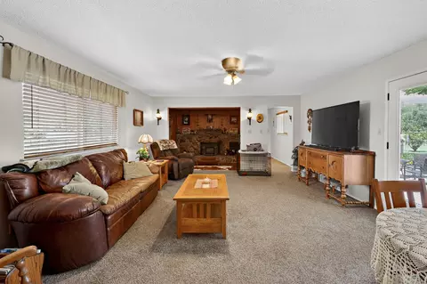 Living - 3276 E Olive Ave, Merced, CA 95340 photo 3 of 4