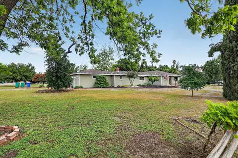 Exterior - 3276 E Olive Ave, Merced, CA 95340 photo 2 of 19
