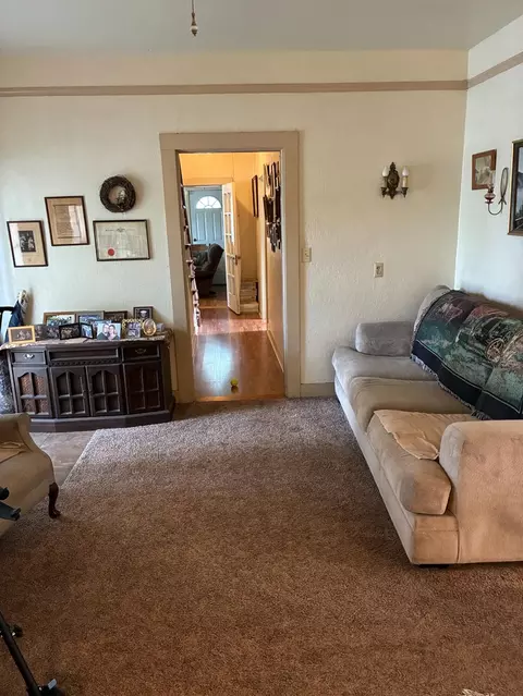 Living - 533 B St, Biggs, CA 95917 photo 3 of 5