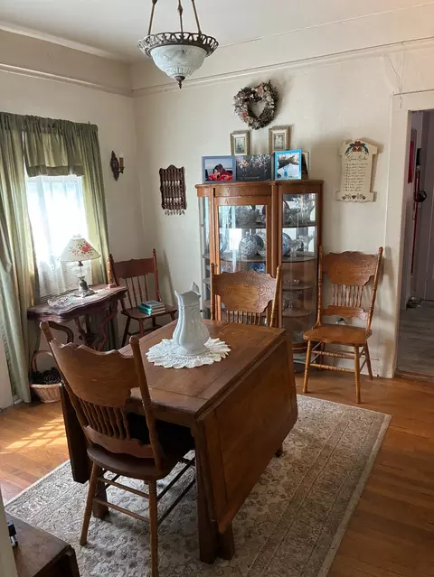 Dining - 533 B St, Biggs, CA 95917 photo 2 of 2