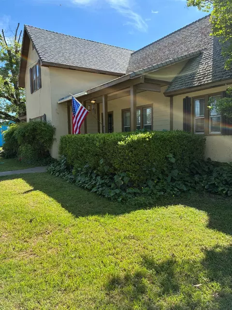 Exterior - 533 B St, Biggs, CA 95917 photo 2 of 8
