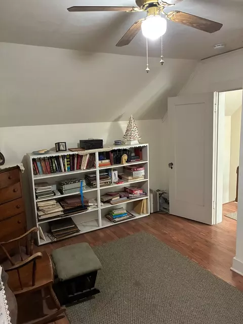 Bedroom - 533 B St, Biggs, CA 95917 photo 7 of 7