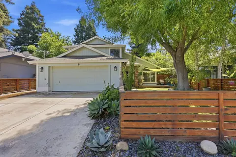 6108 Wolf Creek Ct, Elk Grove, CA 95758