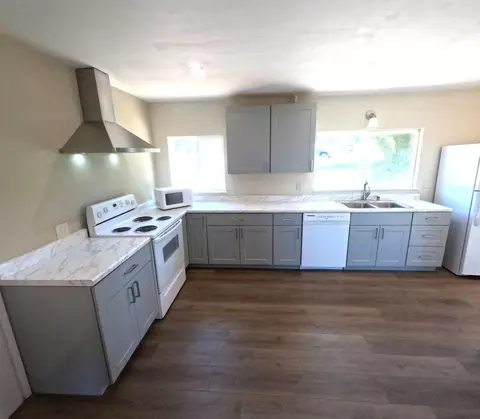 Kitchen - 21665 Manton School Rd, Manton, CA 96059 photo 3 of 4