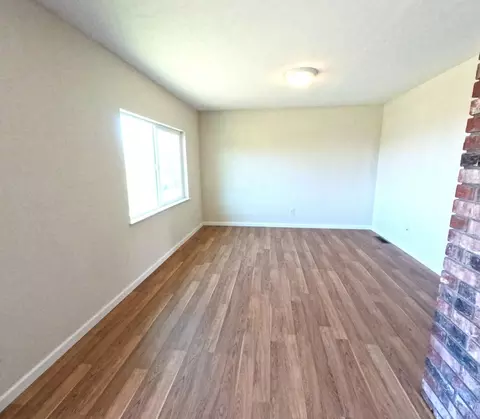 Living - 21665 Manton School Rd, Manton, CA 96059 photo 3 of 6