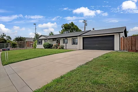 6710 Manassero Way, Sacramento, CA 95820