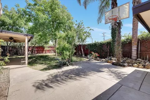Exterior - 5078 Western Ave, Olivehurst, CA 95961 photo 9 of 23