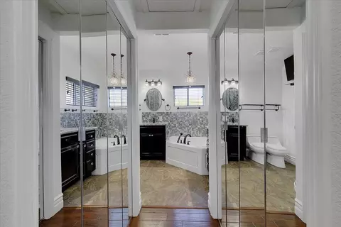 Bath - 5078 Western Ave, Olivehurst, CA 95961 photo 1 of 8