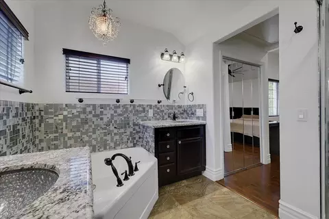 Bath - 5078 Western Ave, Olivehurst, CA 95961 photo 3 of 8