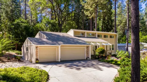 11693 Forest View Dr, Nevada City, CA 95959