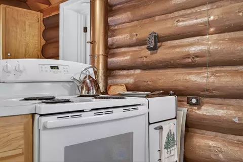 Kitchen - 1224 Moran Rd, Arnold, CA 95223 photo 2 of 5