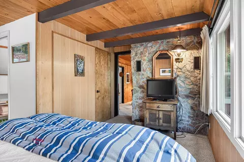 Bedroom - 1224 Moran Rd, Arnold, CA 95223 photo 4 of 9