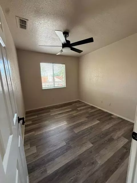 Bedroom - 877 Bateman Way, Galt, CA 95632 photo 2 of 5
