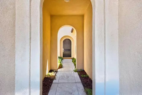 5827 Tree Swallow Cir, Rocklin, CA 95677 photo 2