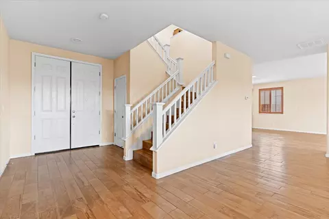 Entry Way - 9410 Rose Ct, Live Oak, CA 95953 photo 2 of 11