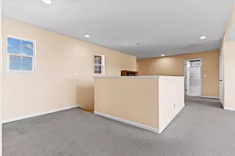 Entry Way - 9410 Rose Ct, Live Oak, CA 95953 photo 4 of 11